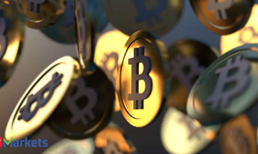 Time to ‘HODL’ on bitcoin, experts say