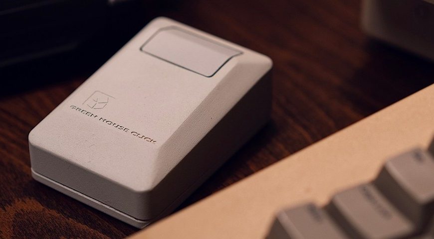 The Apple Macintosh M0100 Inspires GREEN HOUSE’s Click Wireless Mouse